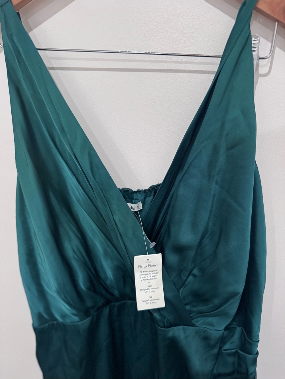 Abercrombie & Fitch Deep Emerald Satin Wrap Midi Dress - Picture 7 of 11